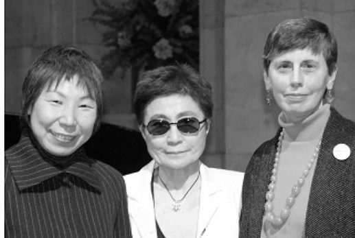 Eijirō Ono's granddaughter, Yoko Ono, visited Detroit in 2003 and met with representatives from CJS