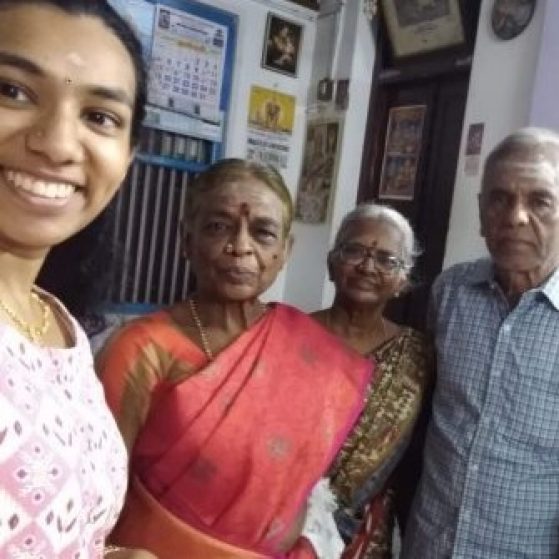 Vishalakshi posing with four of her family members