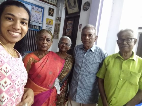 Vishalakshi posing with four of her family members