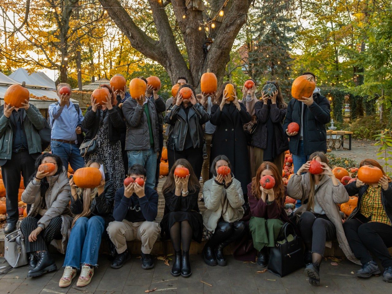Group at outing to Wilanów Palace