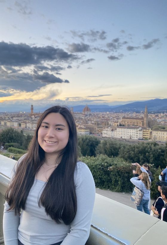 Nicole in Piazzale Michelangelo
