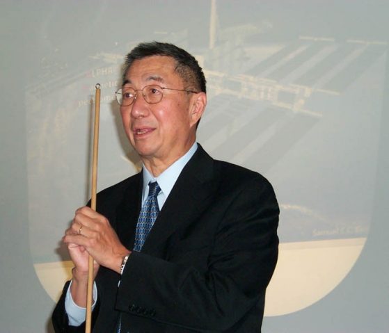 Professor Ting teaching