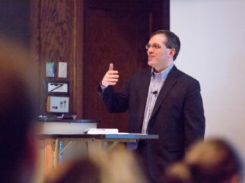 Econ 108 - Dan Braga 