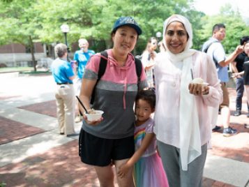 MPHOTO-LSAELI_IceCream_17July23 