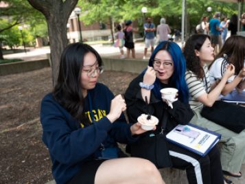 MPHOTO-LSAELI_IceCream_17July23 