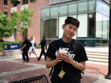 MPHOTO-LSAELI_IceCream_17July23 