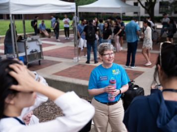 MPHOTO-LSAELI_IceCream_17July23 