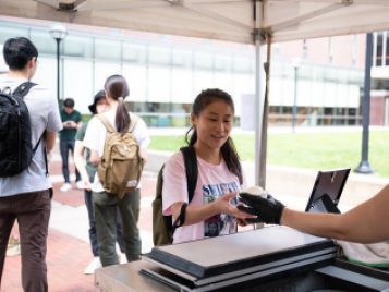 MPHOTO-LSAELI_IceCream_17July23 