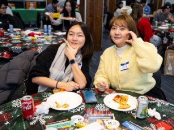 2025-12-05 Gingerbread Decorating 