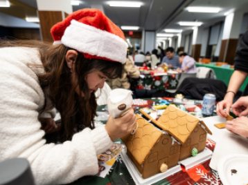 2025-12-05 Gingerbread Decorating 