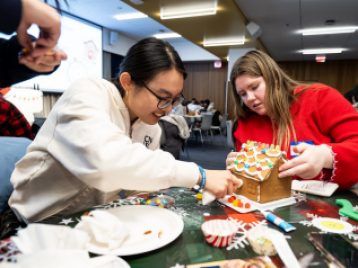 2025-12-05 Gingerbread Decorating 