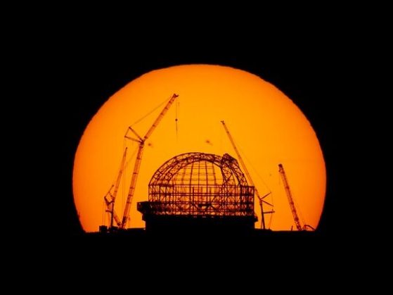 A golden halo around the ELT