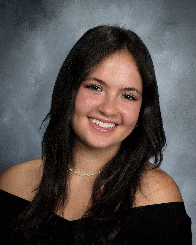 Headshot of Jolie Oleshansky