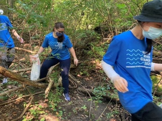 cleaning up Huron River image