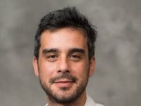 Esteban Peralta picture