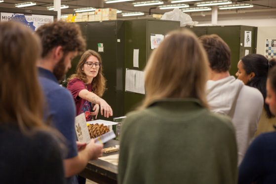 EEB Ph.D. student Raquel Pizzardo presents during a BIO 173 tour. Photo courtesy of Kyle Lough.