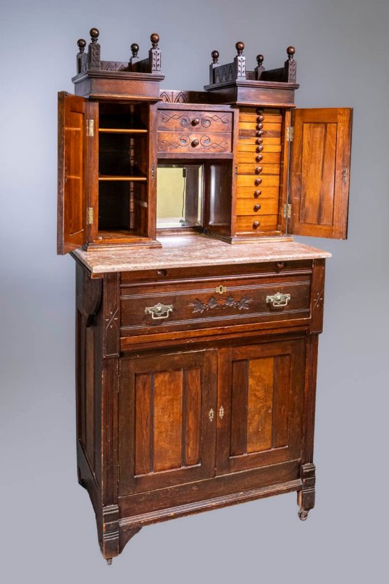 Dental cabinet (ca. 1880s), Sindecuse Museum of Dentistry, University of Michigan. Acc. No. 0034_0001.