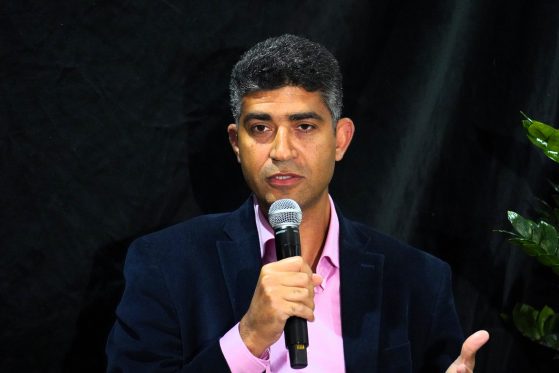 Dr. Mostafa Hussein delivering the 2025 Padnos Lecture