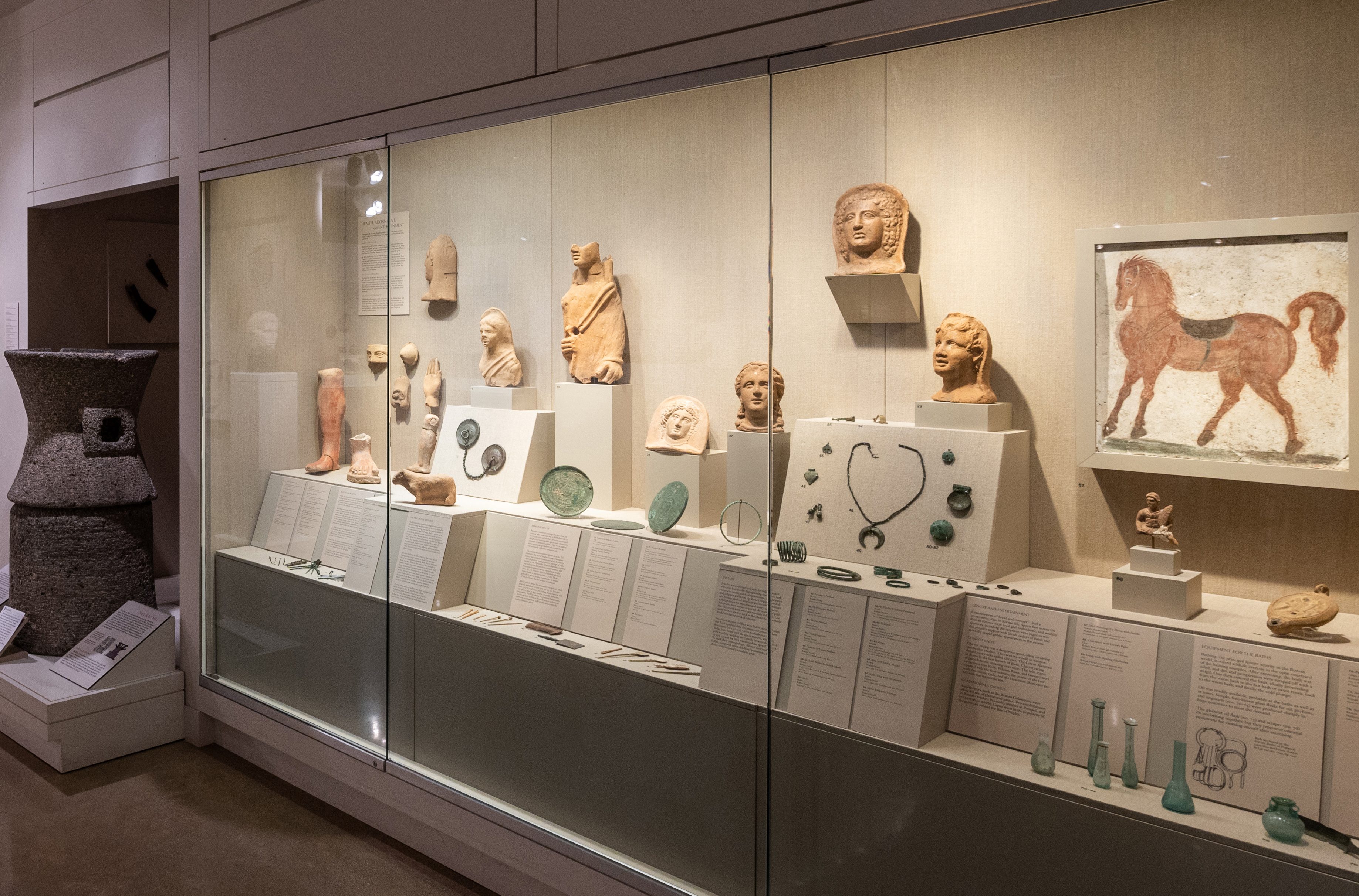 View of the Kelsey Museum’s Roman health and beauty case.