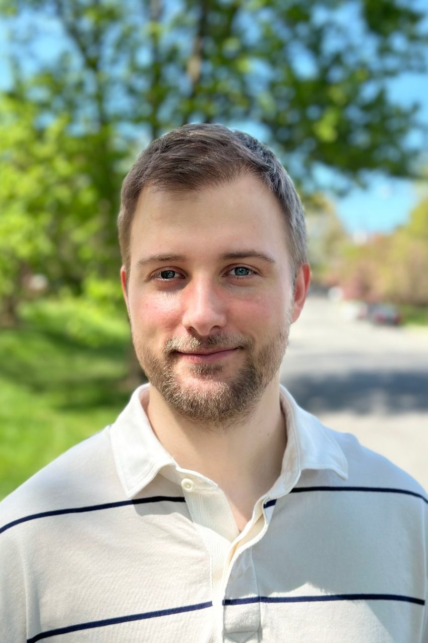 headshot of Dawid Brzeminski