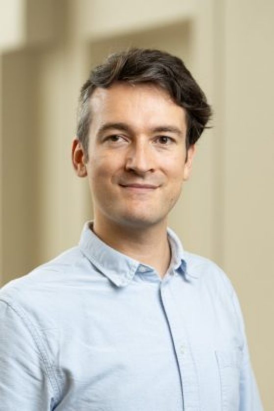 headshot of Andras Molnar