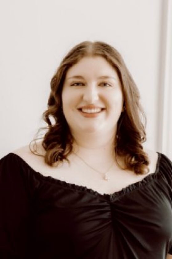 headshot of Elena Pokowitz