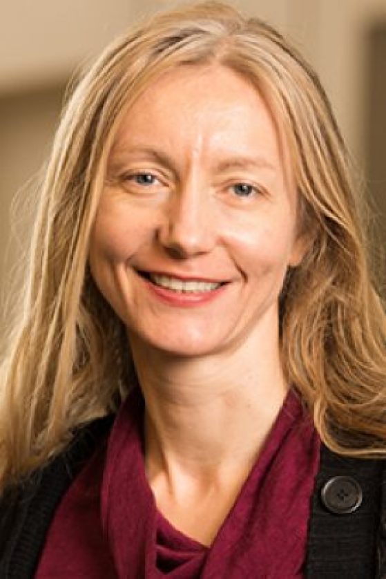 headshot of Cindy Lustig