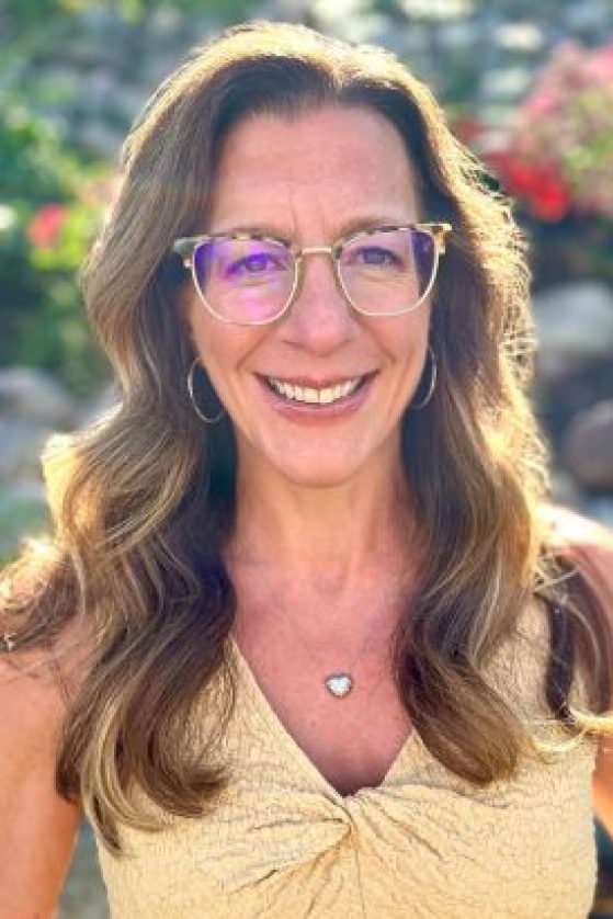 headshot of Jennifer Cummings